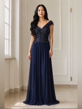 CACHET Women’s Formal Sequin Fitted Bodice Gown | navy | 10